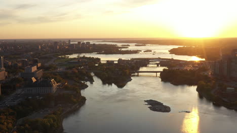 Kanada-Parlament-Hügel-Ottawa-Abenddämmerung-Goldene-Stunde-Antenne