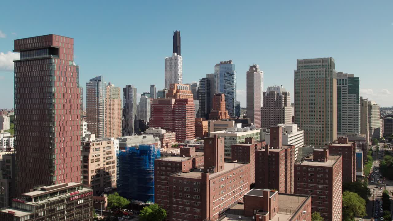 일반적인 다운타운 도시 공중 촬영