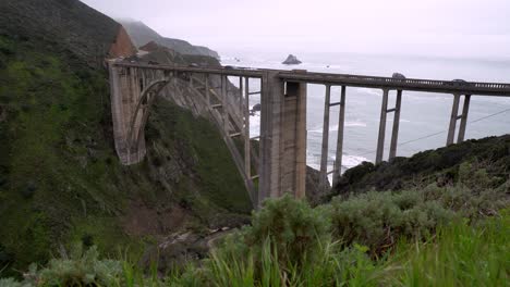 Carretera-De-La-Costa-Pacífica-De-California-A-Principios-De-La-Primavera