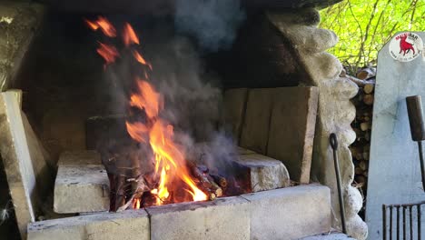 Hermoso-Timelapse-De-Un-Incendio