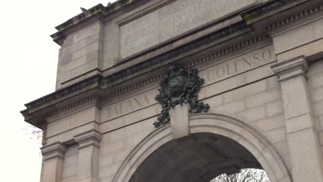 fusiliers arch monument at the entrance to st stephen's green park in dublin, ireland