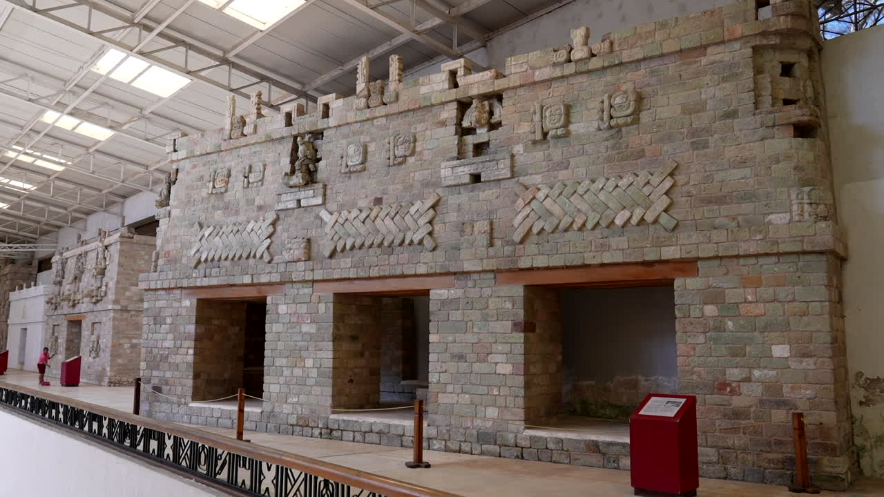 코판 에서 매우 잘 보존 된 마야 건축물