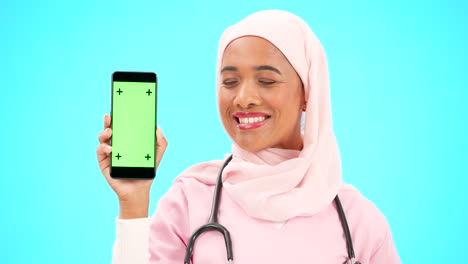 Green-screen,-phone-and-nurse-isolated-on-blue