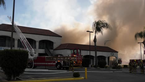 nube de humo en el cielo de los ángeles