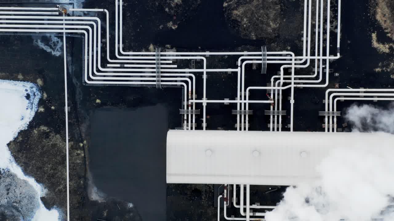 아이슬란드 레이캬네스 발전소의 파이프 라인 인프라, 굴뚝의 증기