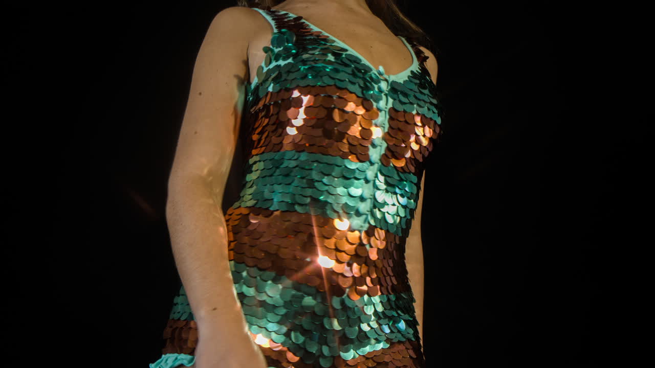 여성 이비자 정장 4k 02