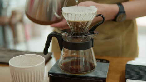 Making-Dripped-Coffee