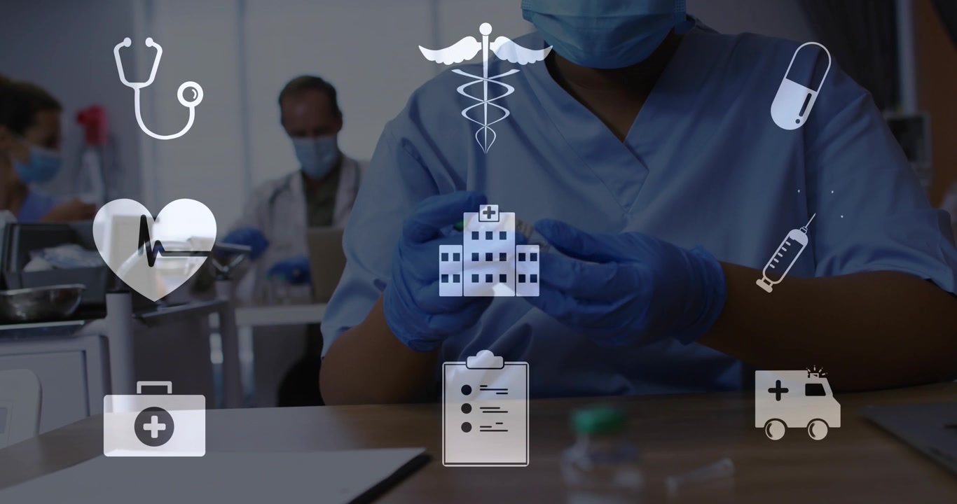 Infirmière tendant la main vers une fiole à la clinique, préparant une dose tandis que des icônes médicales animées planent au-dessus de ses mains.