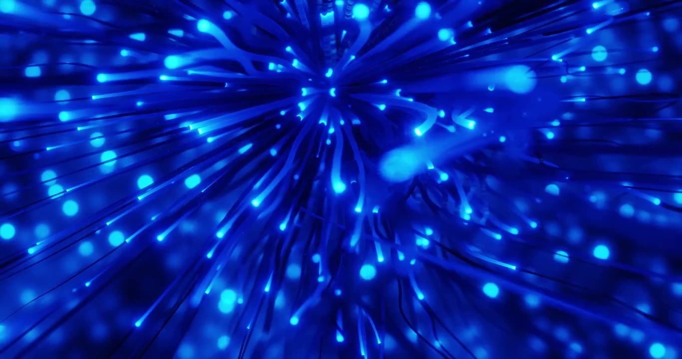 Abstrakte glødende blå fiberoptiske kabler til højhastighedsdata