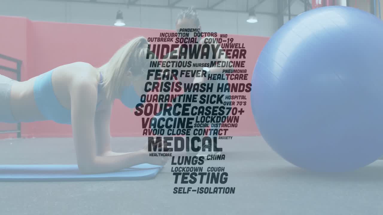 코로나바이러스 콘셉트 텍스트 체육관에서 마스크를 쓰고 보드 운동을 하는 여성을 반대합니다.