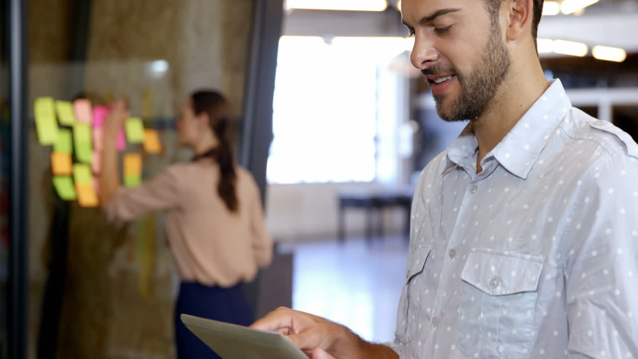 gente de negocios trabajando juntos