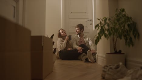 couple enjoying coffee during a move