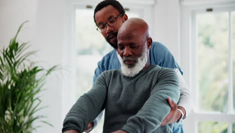 Enfermera,-Pesas-Y-Fisioterapia-De-Negros-Mayores