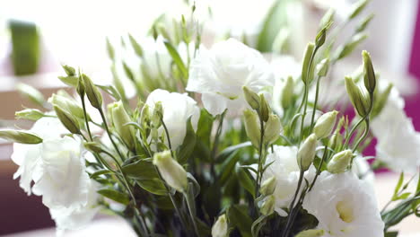 rose bouquet trends for weddings