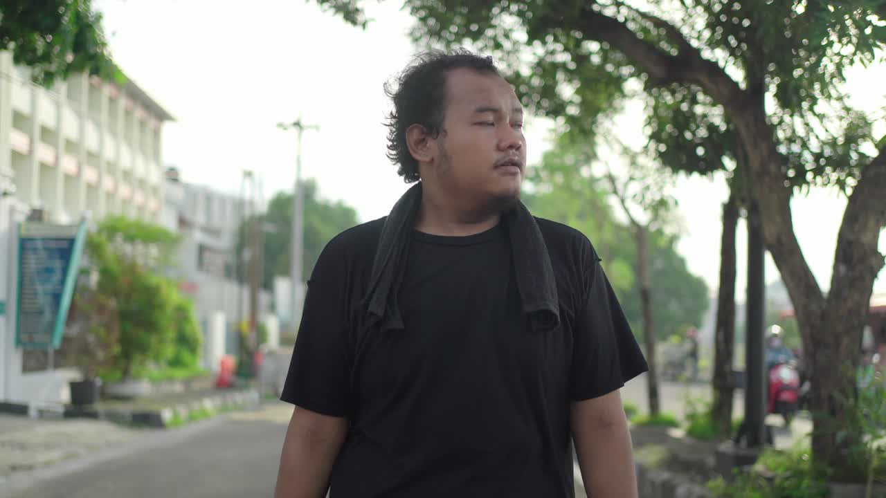 야외에서 는 남자