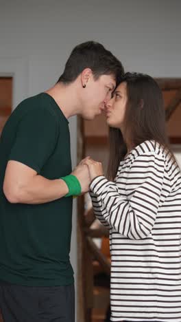 pareja discutiendo
