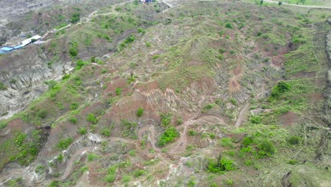 expedición aérea a través de las vistas cautivadoras del desierto gris de tatacoa