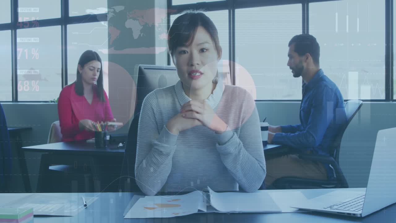 사무실에서 다양한 비즈니스 사람들에 대한 데이터 처리의 애니메이션