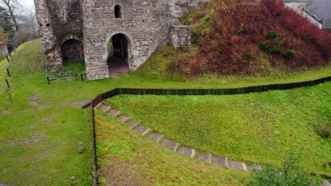 le château tchèque de potstejn en europe