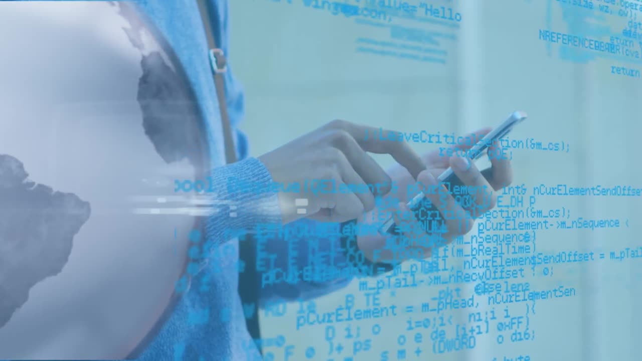 animación del globo y procesamiento de datos sobre un empresario caucásico que usa un teléfono inteligente