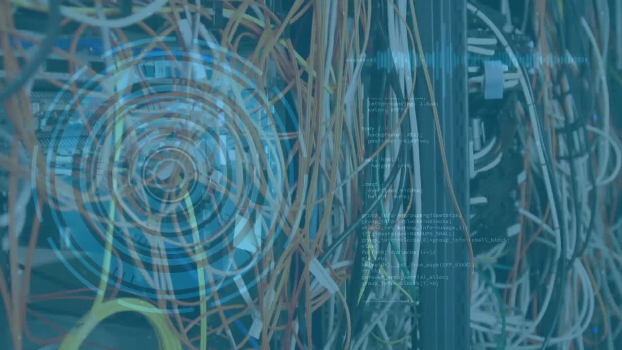 animación del escaneo del alcance y el procesamiento de datos a través de cables en el servidor informático