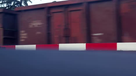 tren que pasa por aquí