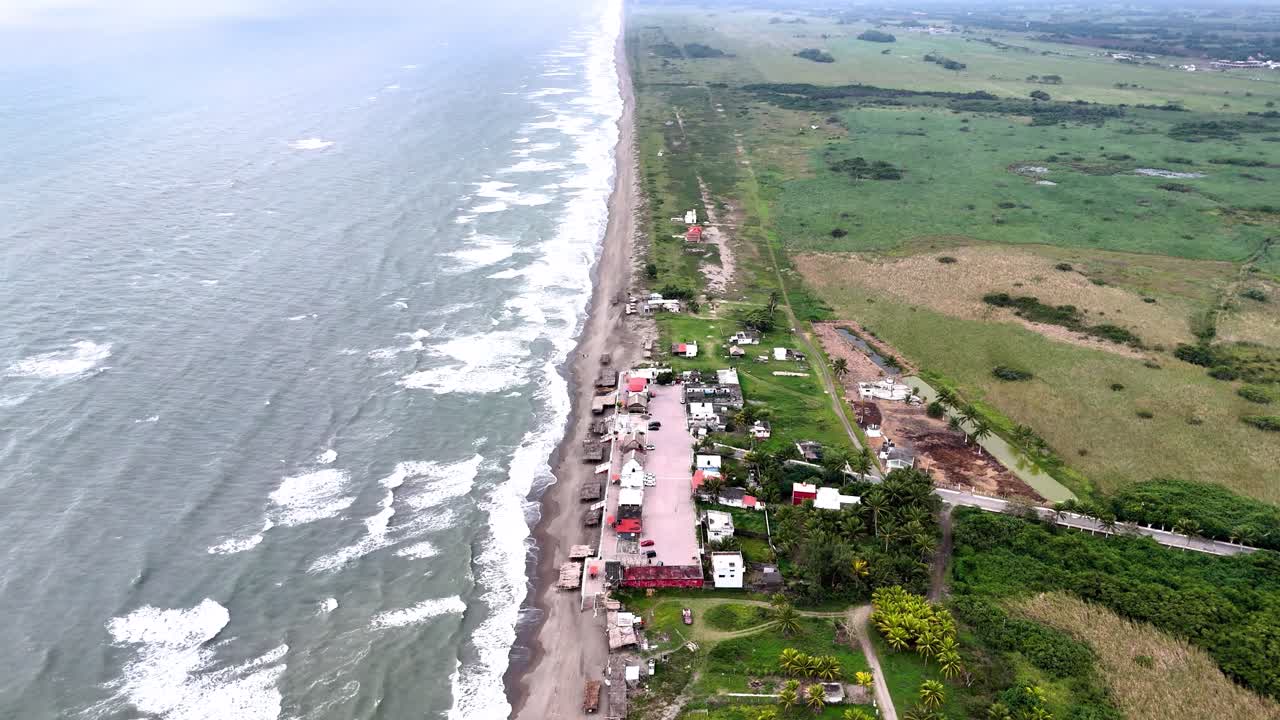 tomada de drone de nauta en veracruz, méxico en invierno
