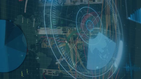 animación del procesamiento de datos con escaneo de alcance y mapa del mundo a través del servidor