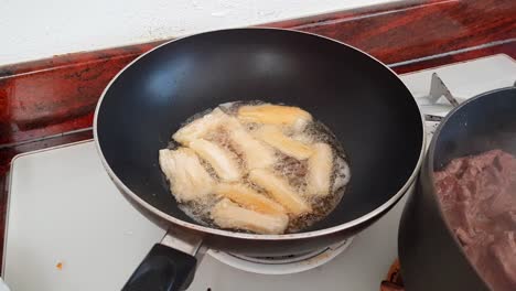 frying yuca