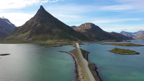 Fredvang-Brücken-Panorama-Lofoten-Inseln