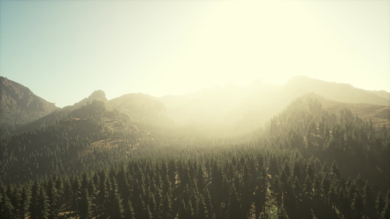 여름 에 캐나다 북부 의 놀라운 산 경치