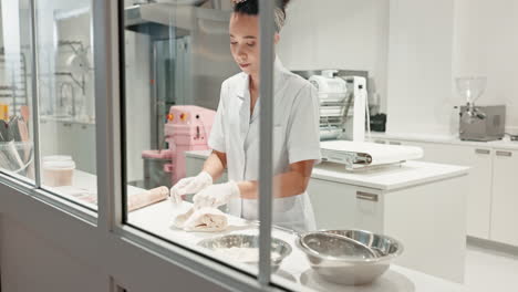 Cooking-dough,-restaurant-kitchen