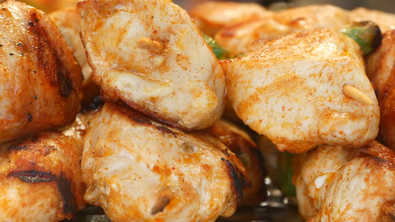 brochetas de pollo a la parrilla