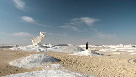 The-White-Desert---Black-Desert-in-Egypt