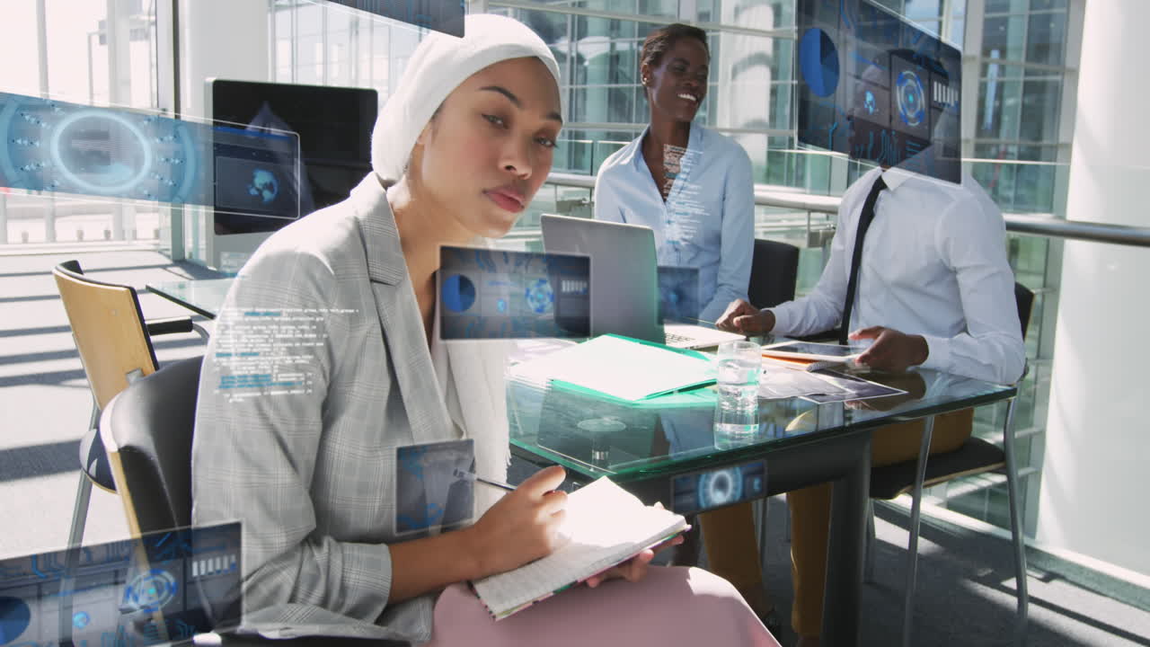 그래프, 레이더 및 컴퓨터 언어의 애니메이션, 다양한 동료들이 일하고 기술을 사용합니다.