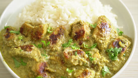 Afghani-chicken-in-green-curry-or-Hariyali-tikka-chicken-hara-masala-with-rice---Asian-food-style