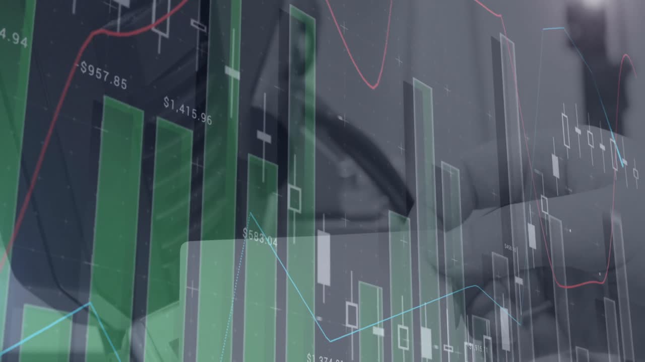 animación del procesamiento de estadísticas a través de una persona que sostiene un cable de computadora