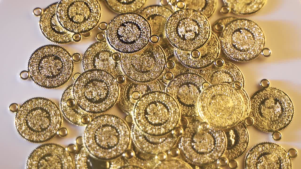 золото в замедленном режиме. инвестиции и доходы.