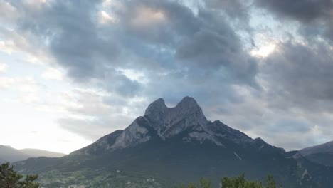 Pedraforca-Tag-Zu-Nacht1