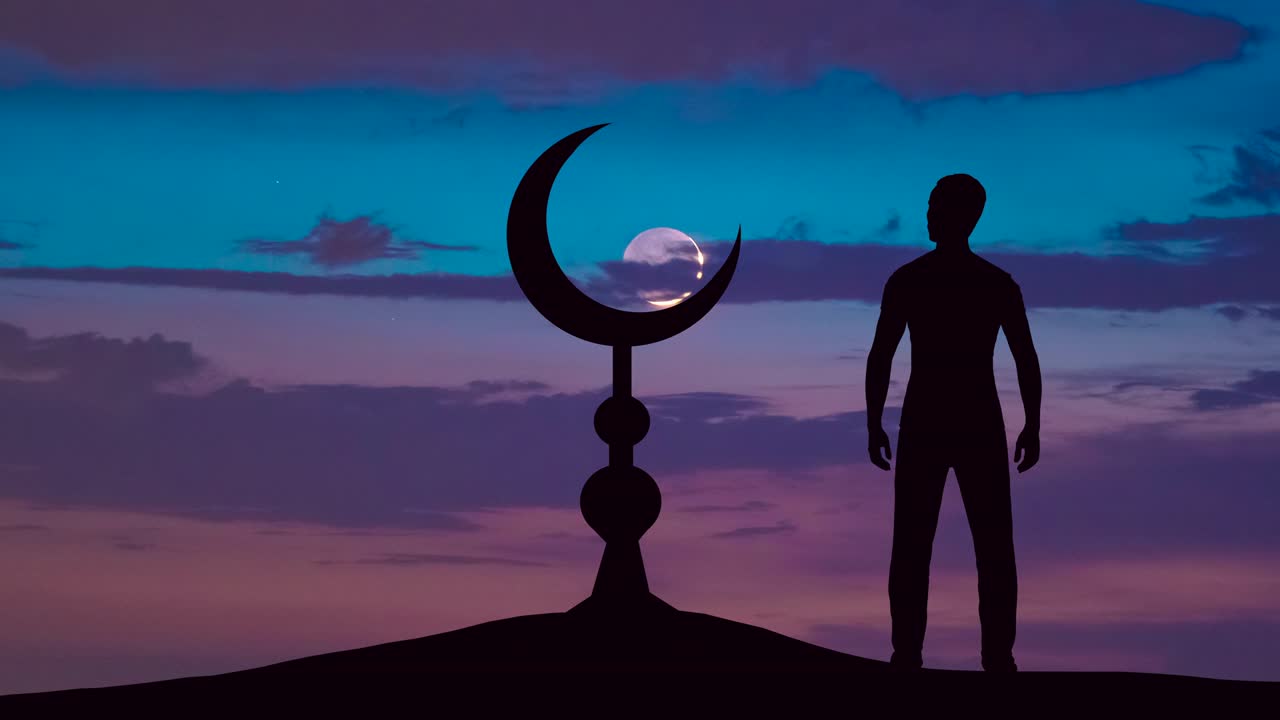 el hombre de pie cerca del símbolo del islam contra el fondo de la puesta de sol. lapso de tiempo