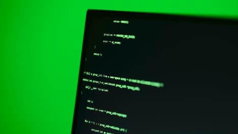Programmiercode,-Der-Auf-Einem-Computerbildschirm-In-Einem-Ausgeführt-Wird