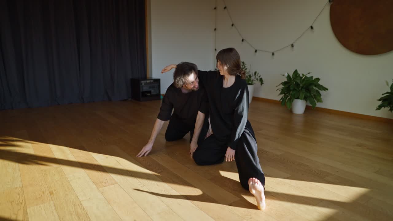 Contemporary Dancers in Studio