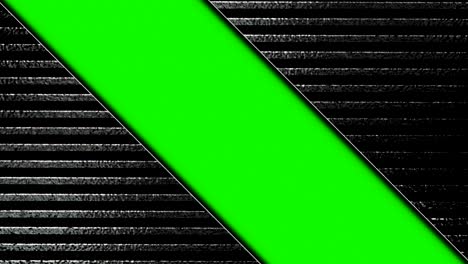 puerta de metal con pantalla verde