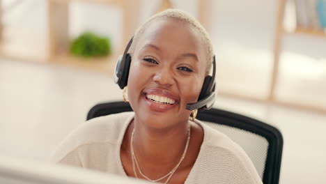 Mujer-Negra,-Rostro-Y-Call-Center