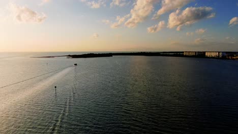 Rückfahrt-Mit-Der-Fähre-Von-Caladesi-Island-Zur-Flitterwocheninsel-Florida