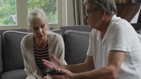 Senior-couple-at-home