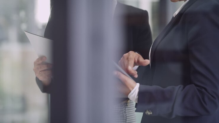 Lavorando per garantire che raggiungano il successo insieme