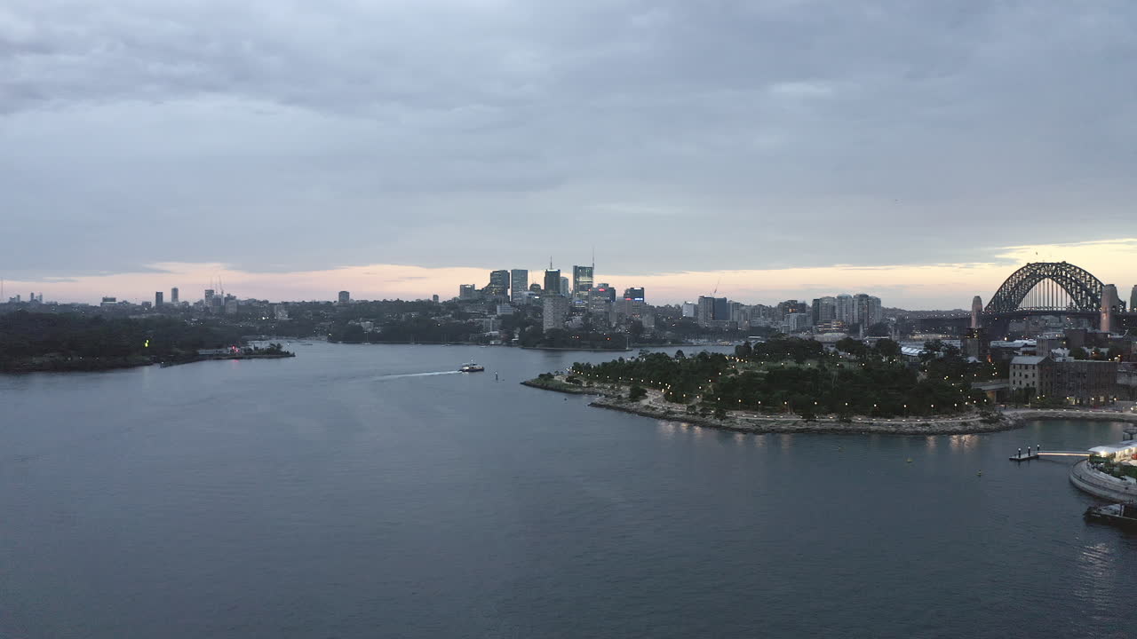 나중에 비가 내릴 것 같네요