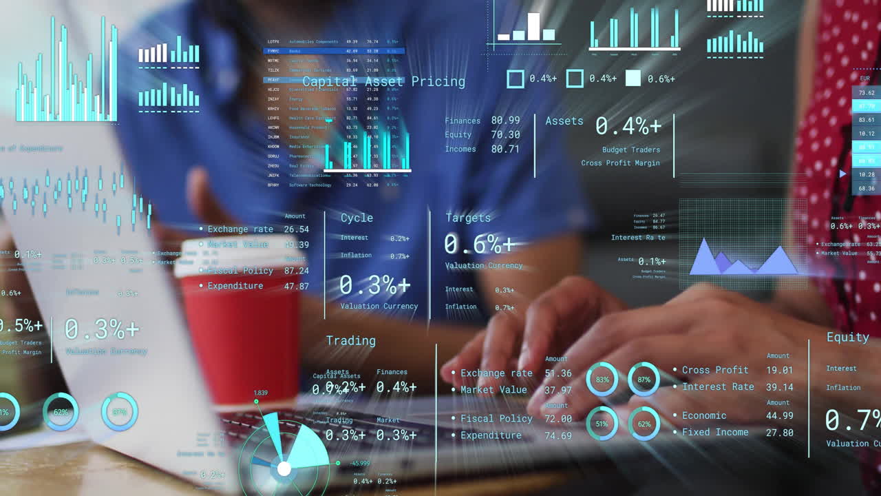 animación del procesamiento de datos financieros sobre diversas personas de negocios en la oficina