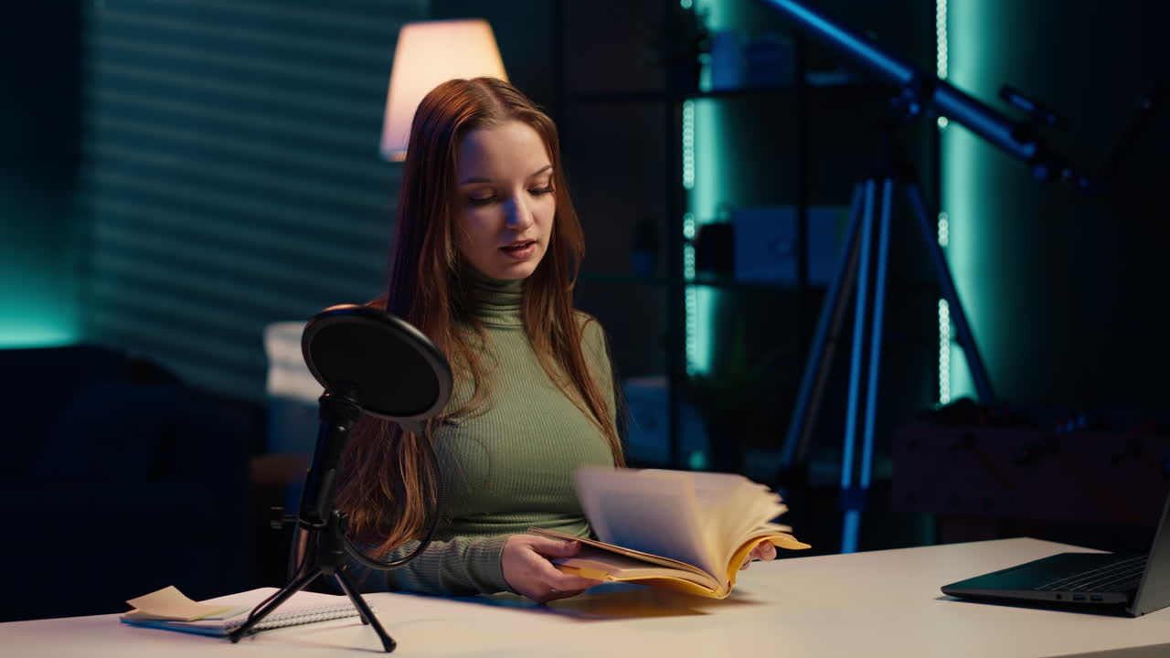 películas de chicas jóvenes video reseña de libro, navegando por las páginas